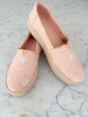 TOMS Women's Pink Lace Espadrille Platform Slip-Ons Womens Size 7.5
